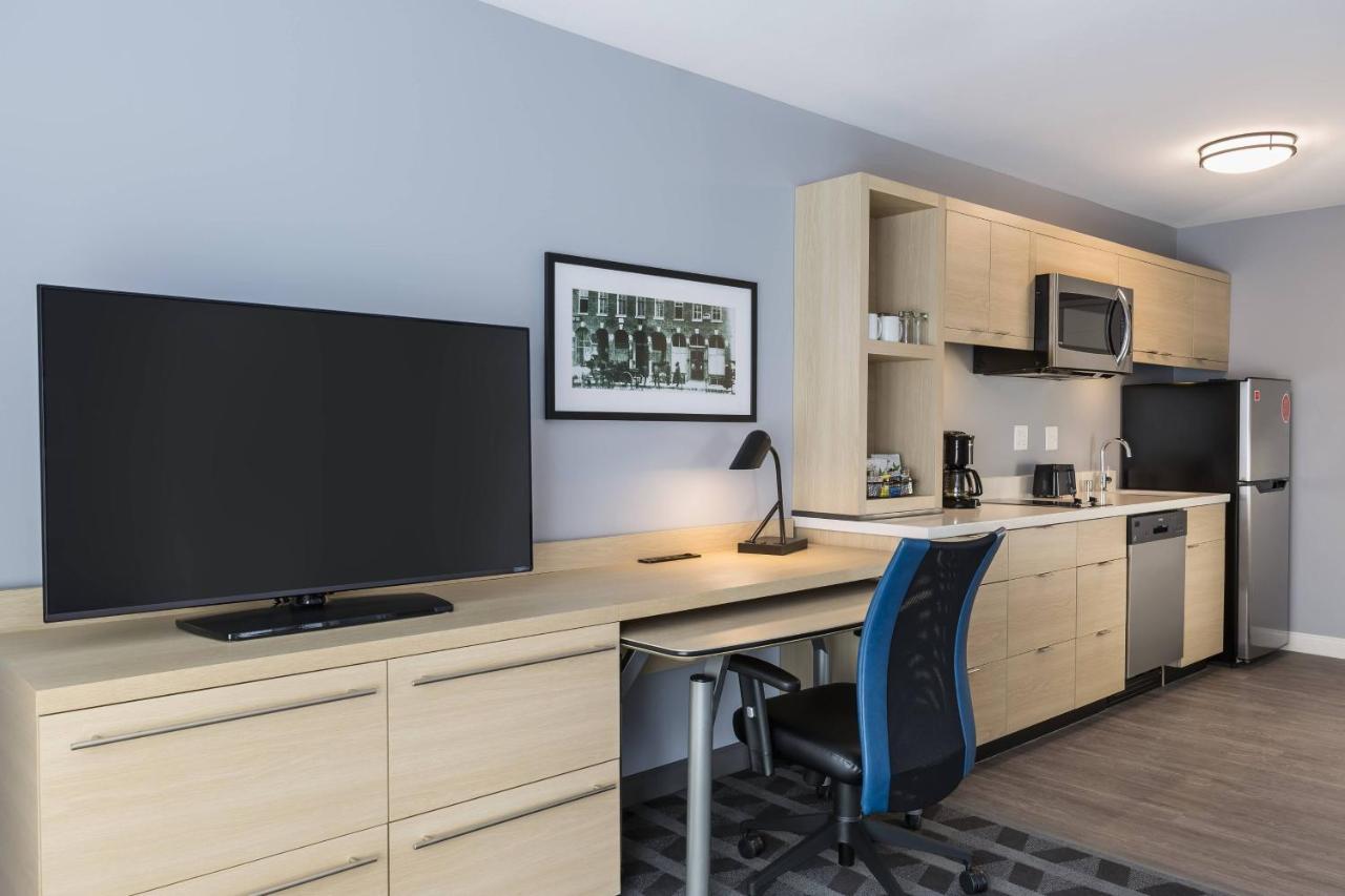 Towneplace Suites By Marriott Rochester Mayo Clinic Area Bagian luar foto